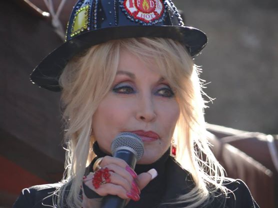 Dolly Parton appearing at Dollywood in 2014